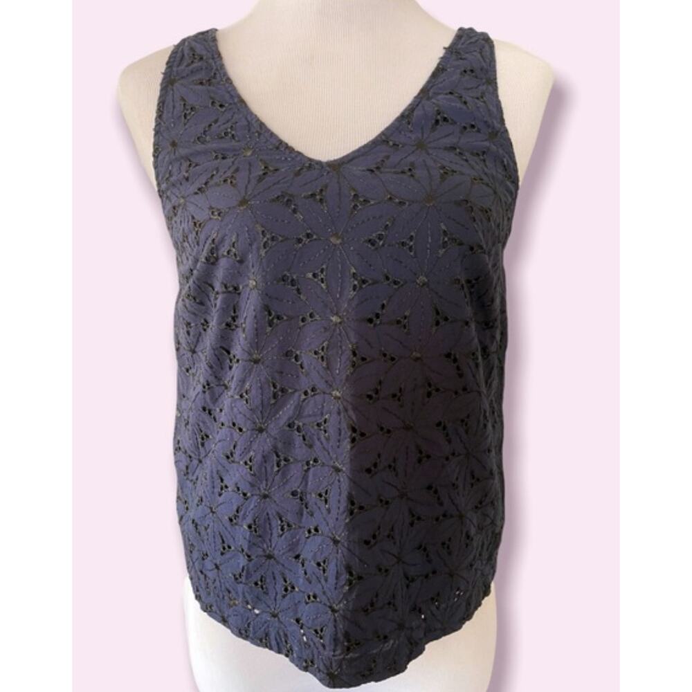 A New Day Navy Blue Lined with Contrasting Black Eyelet Tank Top Size XL